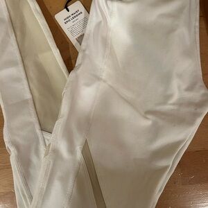 Alo Leggings